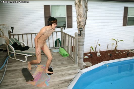 Cartoons naked jumping in pool Blonde butt shov pics