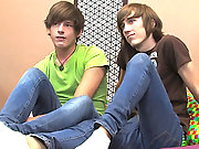 Young twink couple showing us how the work it in the bedroom!
